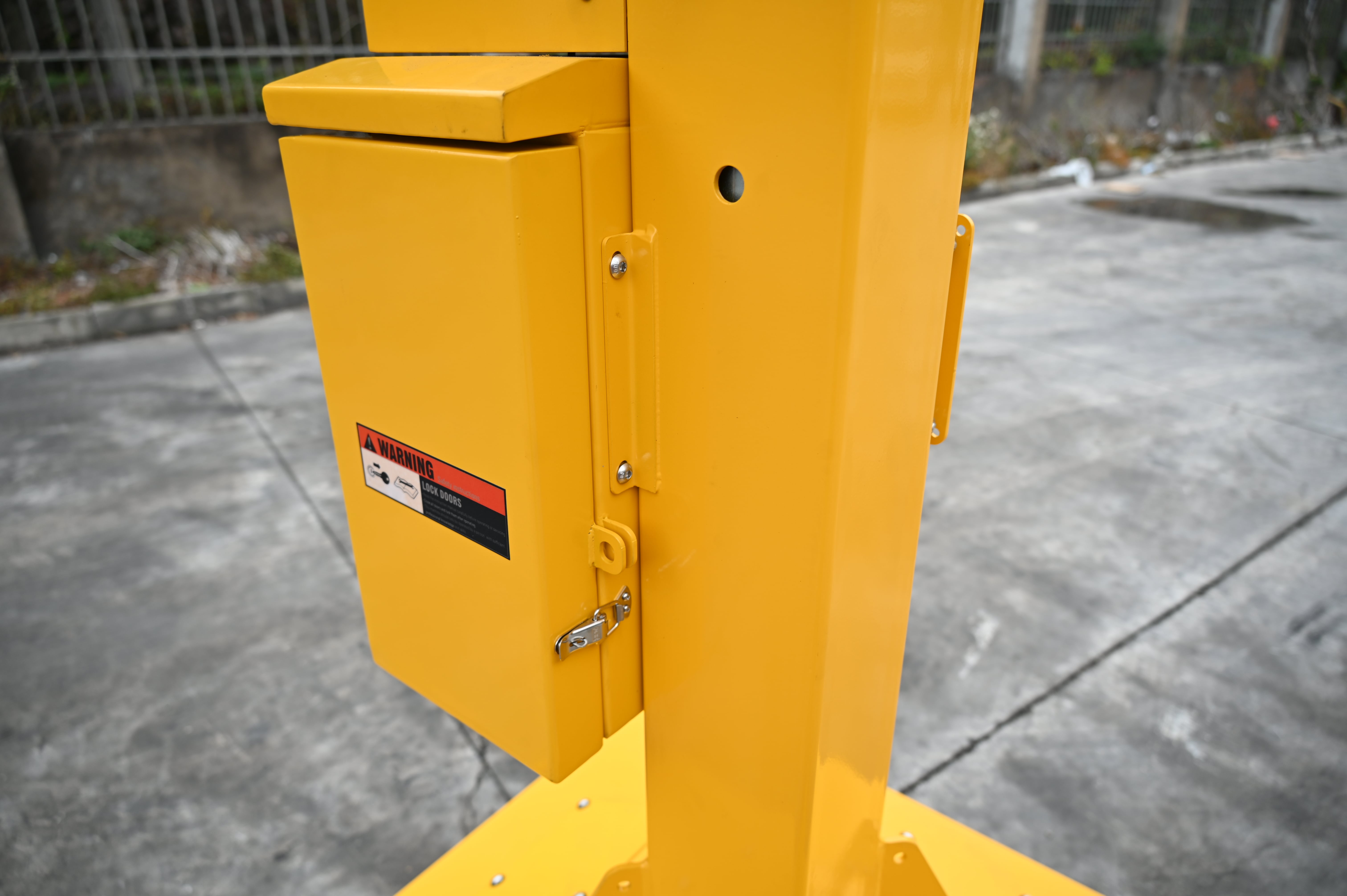 Control Box on Lighting Tower Vizona (1)-min-min Control Box on Lighting Tower Vizona