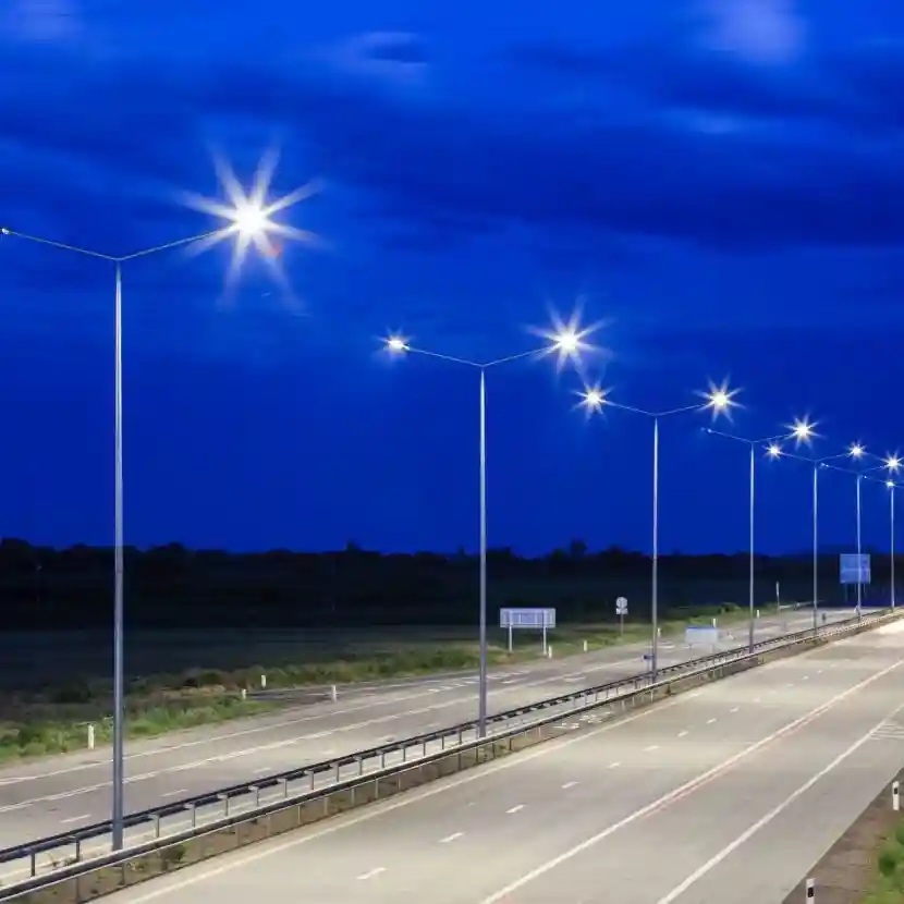 LED roadway lighting